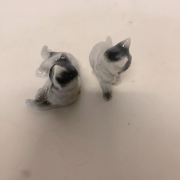 Set of Two Germany Porcelain Ceramic Grey & Black Cat Figurines. - Picture 6 of 12